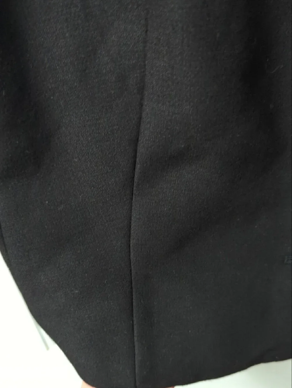 H&M Black Button-Front Vest - Picture 3 of 4